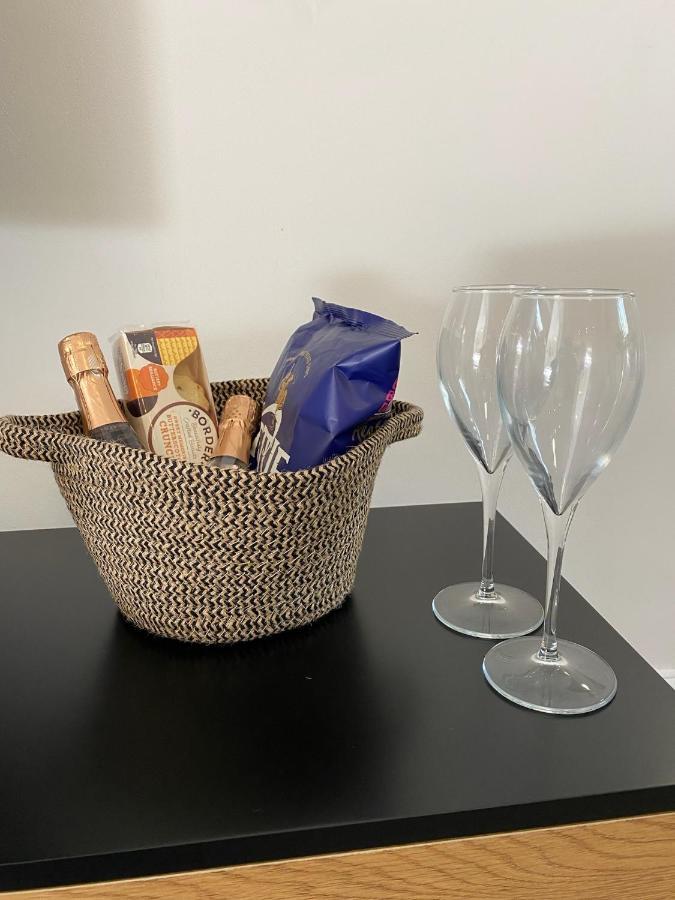 런던 February Bliss Special, Unwind In Style With Our Exclusive Sa Promo, Book Now 아파트 외부 사진